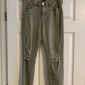 Women’s Cut Off Jeans